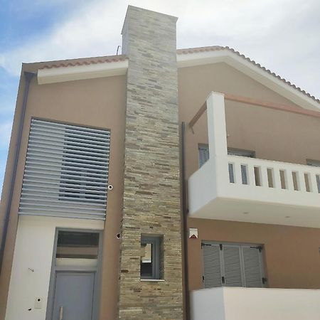 Blue Rose Luxury And Comfort Apartment At The Centre Of Preveza Exterior photo